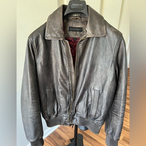 John Varvatos leather Bomber jacket with detachable fur collar. Size small. - Picture 2 of 12